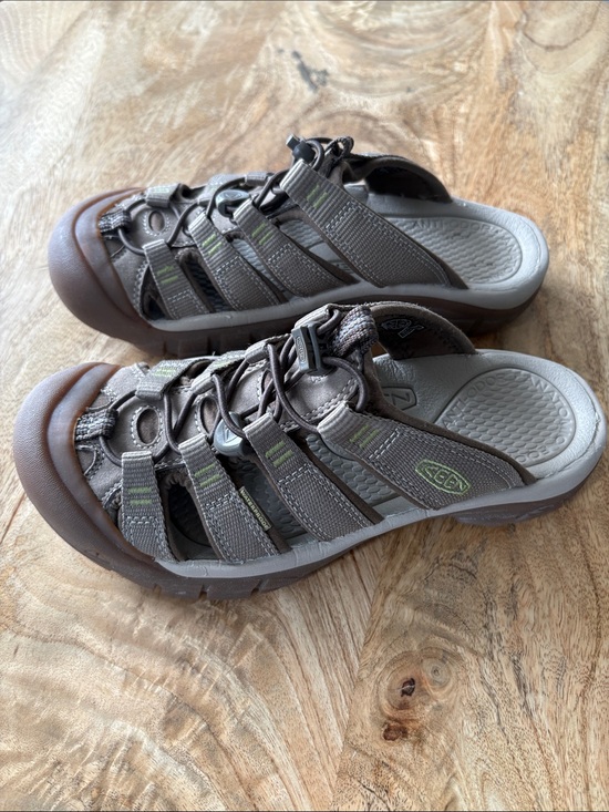 Keen Shoes - Keen Women’s Brown and Gray Slip-On Hiking Sandals
